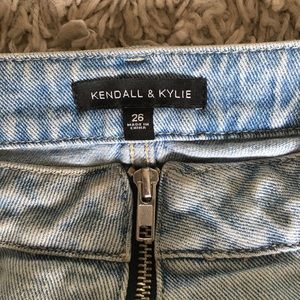 Kendall and Kylie zip up jean skirt